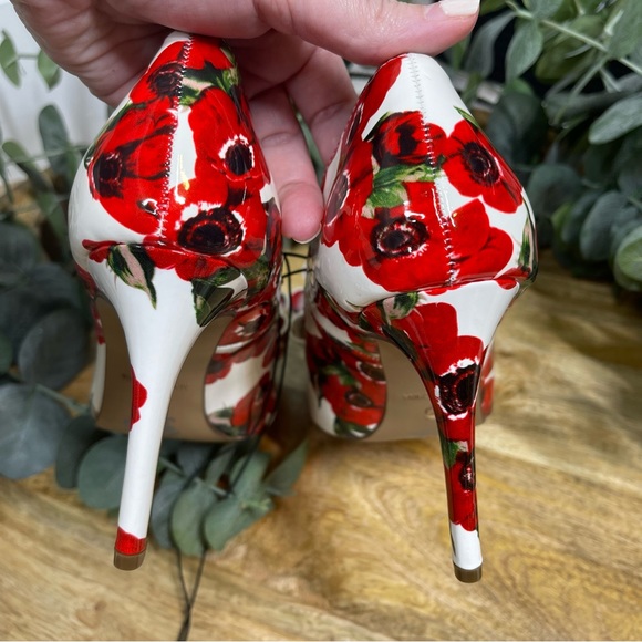 NEW Betsey Johnson - Prince Floral Print Bow Detail Pump 5.5 - Picture 9 of 15